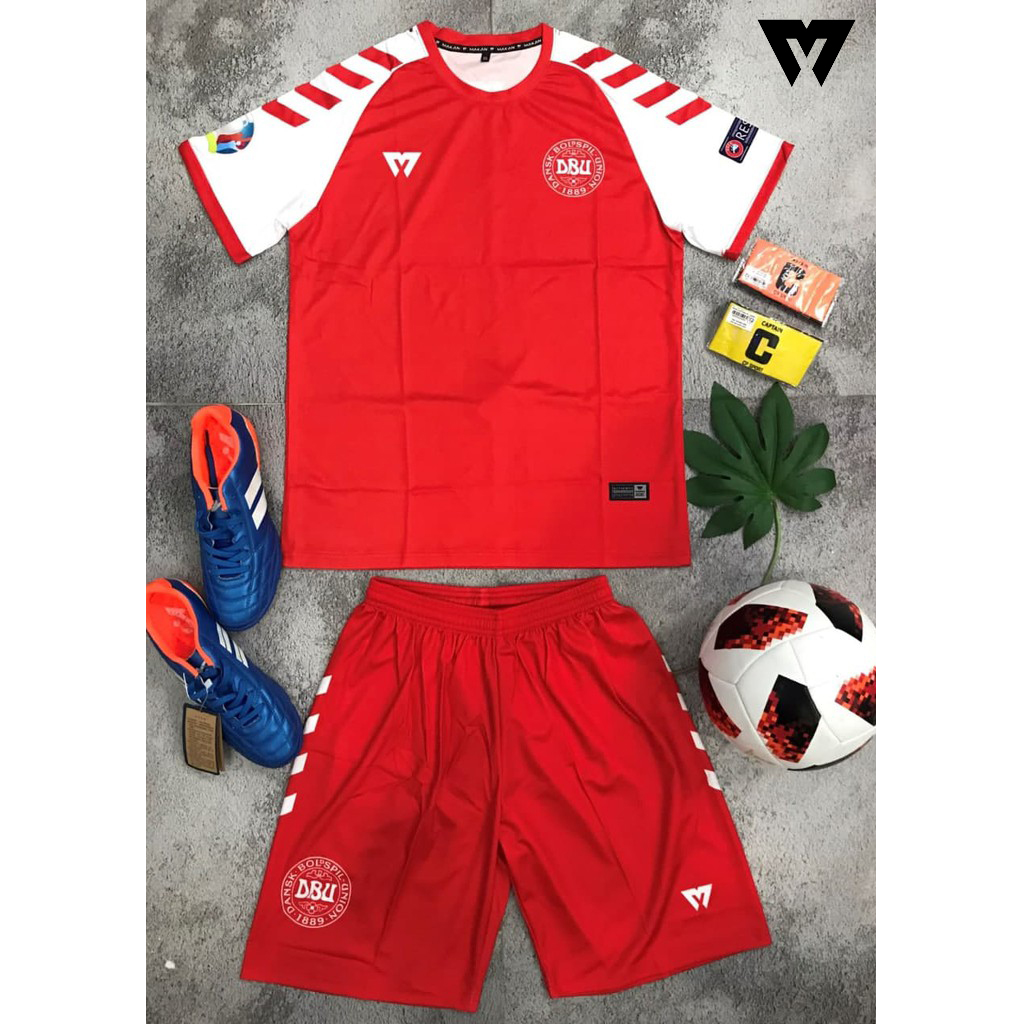 Mẫu áo đội tuyển Đan Mạch 2022