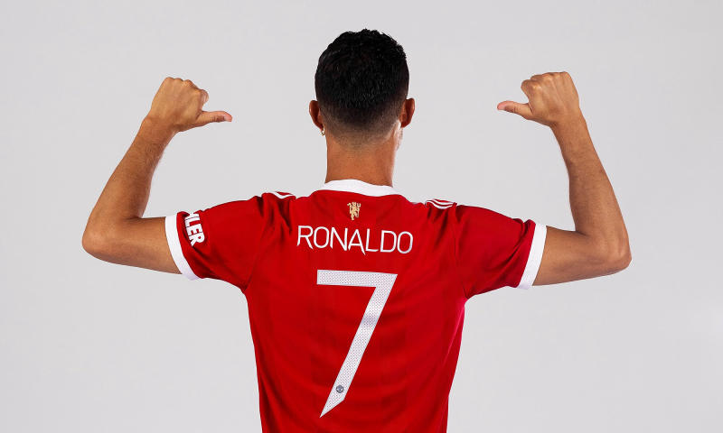 Số áo đá banh của huyền thoại Cristiano Ronaldo