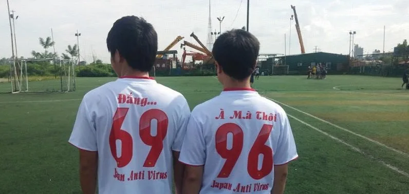 Tên áo đá banh cho cặp đôi siêu HOT 4