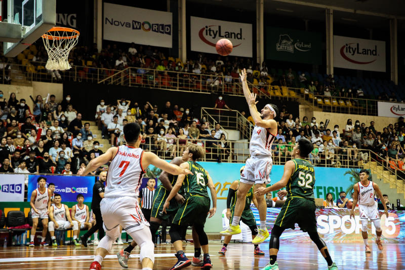 Kỹ thuật ném bóng rổ được tiến hành thông thường xuyên nhập trận đấu nhằm ghi điểm nhập vòng bóng rổ của đối phương